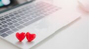 Онлайн общение с перспективой реальной встречи: фишки онлайн-флирта