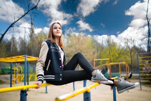 Женская спортивная одежда