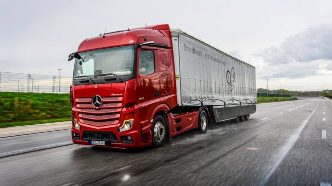 Грузовик Mercedes-Benze Actros LongHaul